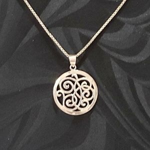 Vintage 925 Sterling Silver Scroll Pendant Necklace